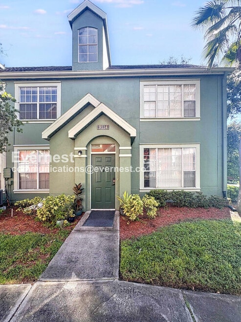 Building Photo - 9114 Lake Chase Island Way