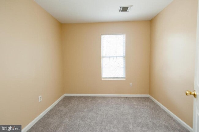 Building Photo - 10749 Kitchener Ct