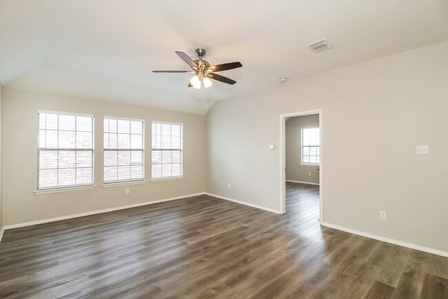 Building Photo - 15408 Yarberry Dr