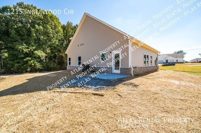 Building Photo - 1215 Inglewood Cir