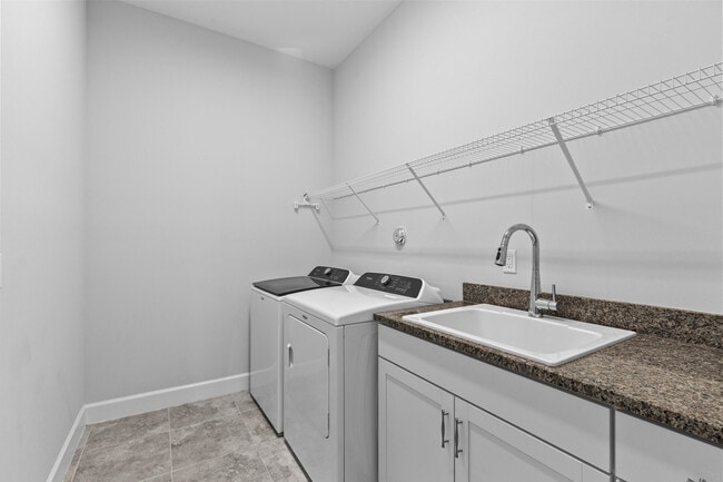 Building Photo - 5338 Liberty Ln