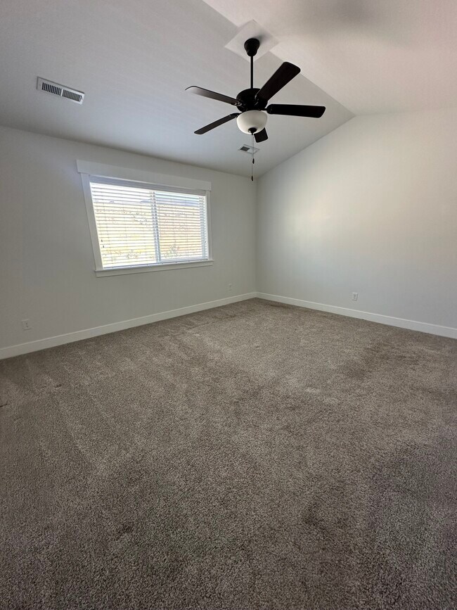 Building Photo - 15417 S Skyraider Ln
