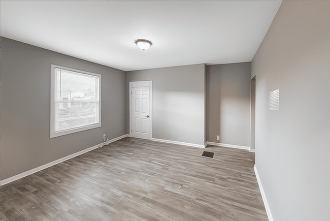 Building Photo - 5138 Globe Ave