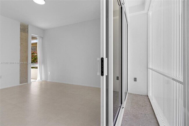 Building Photo - 4430 W Flagler St