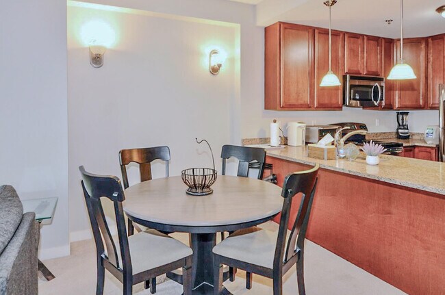 Building Photo - 111 N Ashley St