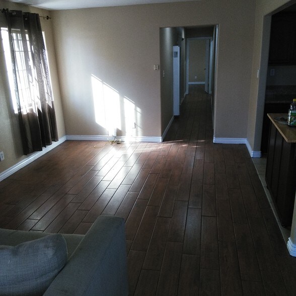 Building Photo - 8417 Avalon Blvd