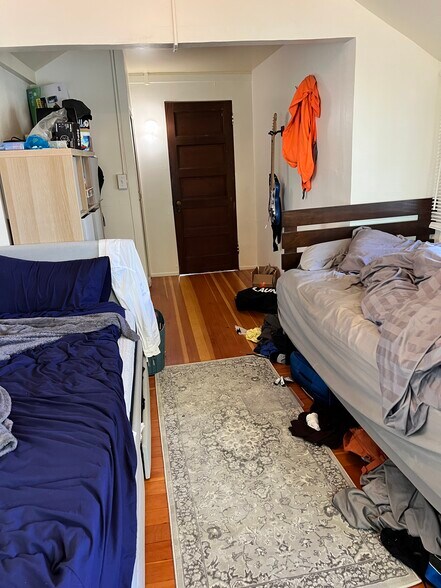 Building Photo - 1733 La Loma Ave