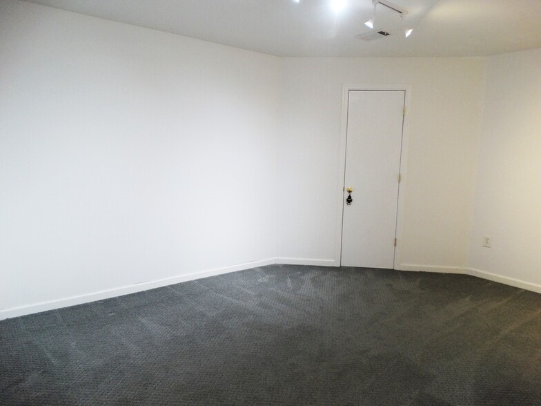 basement - 2269 Nash Ct