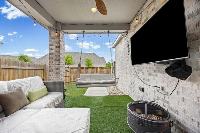 Building Photo - 904 Azul Lagoon Dr