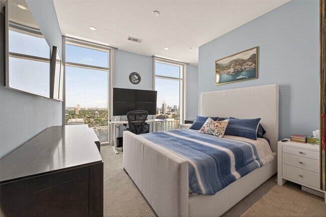 Building Photo - 4521 San Felipe St