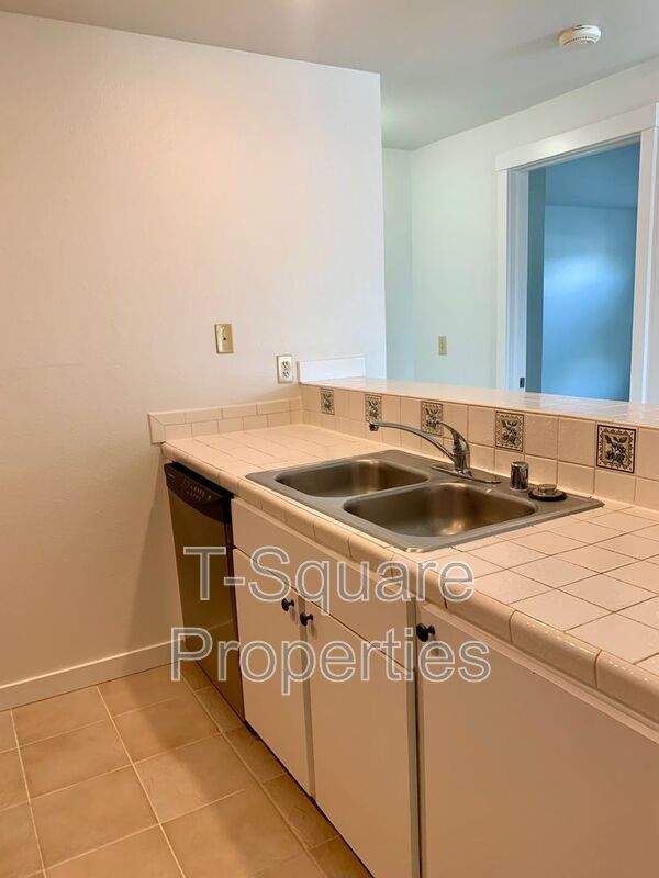Building Photo - 2152 N 112th St