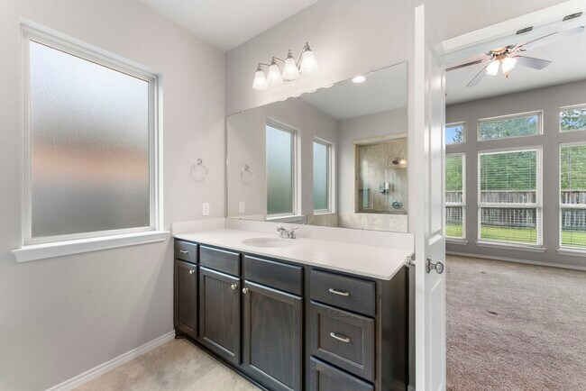 Building Photo - 156 Buckeye Dr