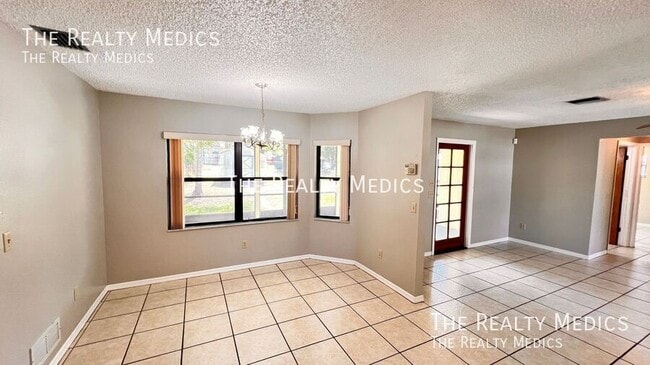 Building Photo - 1630 Fentress Ave