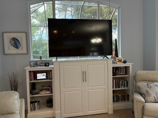 Building Photo - 8509 S Lake Cir