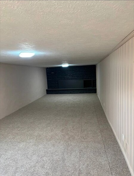 Building Photo - 5209 Eugene Way