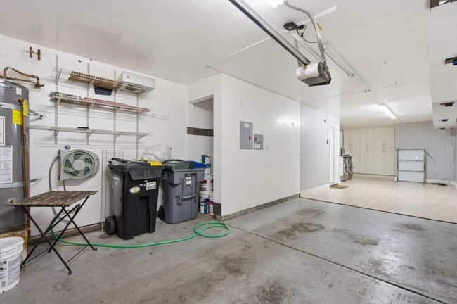 Building Photo - 991 Belmont Terrace