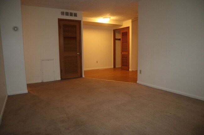 Interior Photo - Heritage Hills