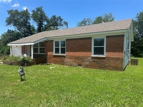 Building Photo - 3402 Classen Blvd