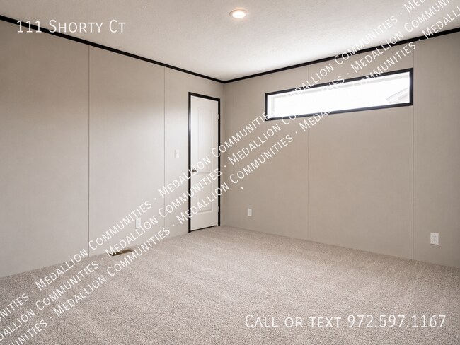 Building Photo - 111 Shorty Ct