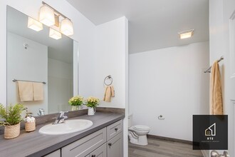 Building Photo - 1200 Abigail Ln