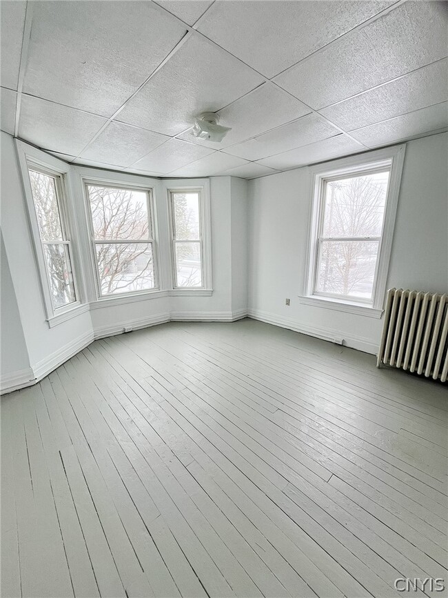 Building Photo - 911 State St