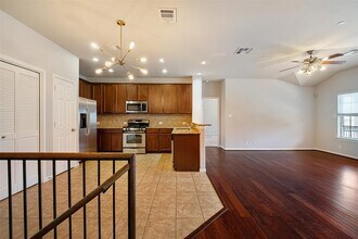 Building Photo - 3101 Davis Ln