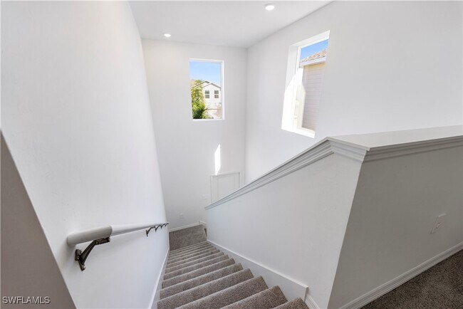 Building Photo - 19558 Fairhill Ct