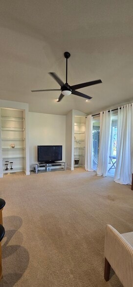 Building Photo - 73-1207 Kuakapu St