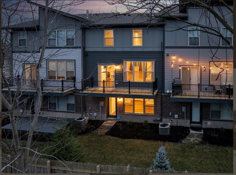 Building Photo - 8238 Bostic Dr