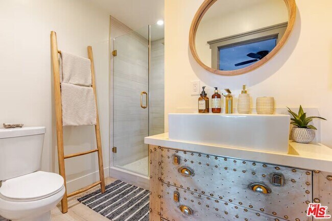 Building Photo - 12208 Laurel Terrace Dr