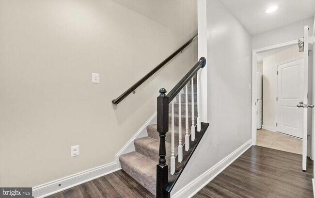 Building Photo - 7127 Judicial Mews