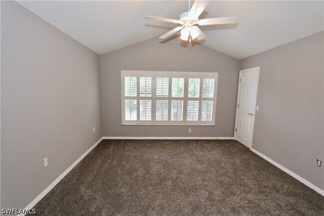 Building Photo - 1055 Albany Ct