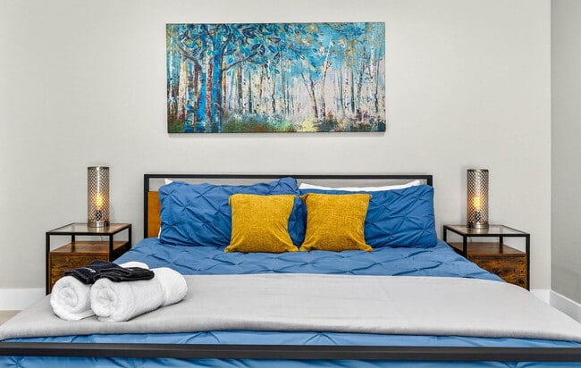 Building Photo - 318 S Burlingame Ave