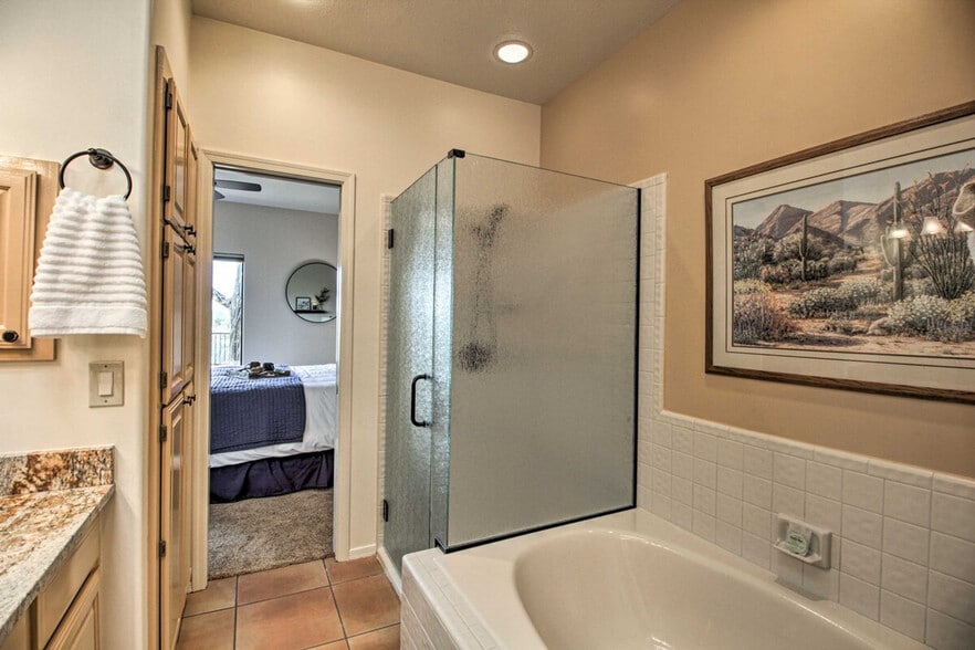 Building Photo - 1195 Cam Diestro