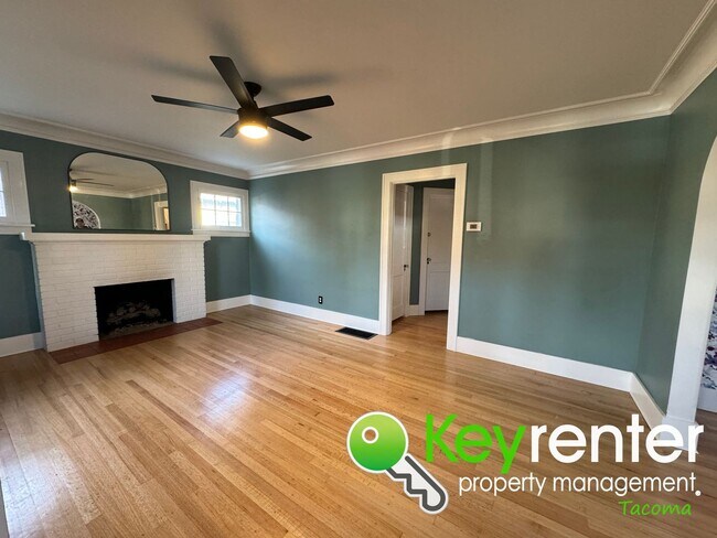 Building Photo - One of a Kind Multi-level Home in North Ta...