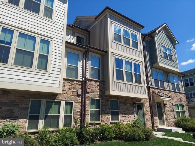 Building Photo - 3611 Flatwoods Dr