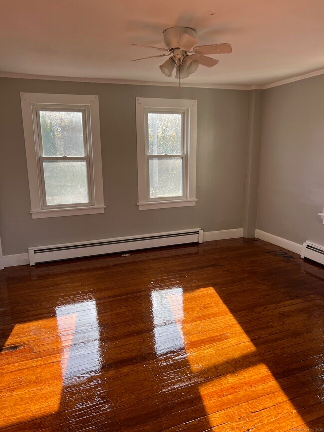 Building Photo - 41 S Main St