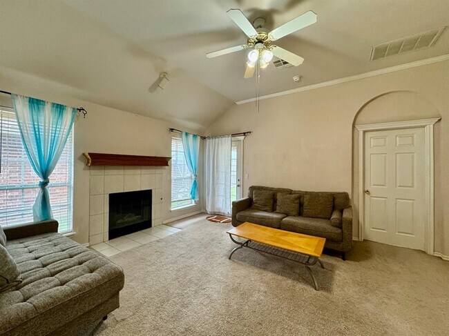 Building Photo - 1300 NW 138th St