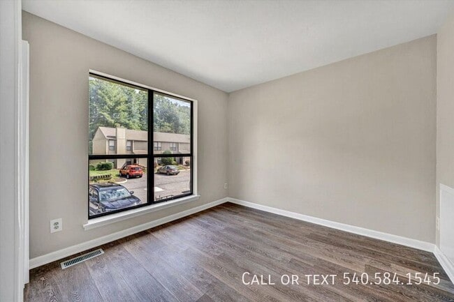 Building Photo - 7311 Maple Ct SW