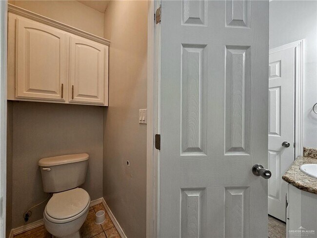 Building Photo - 28 Quail Ave