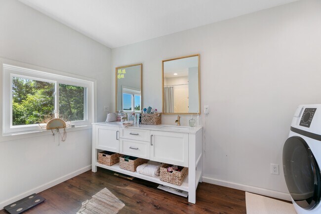 Building Photo - 645 US-12