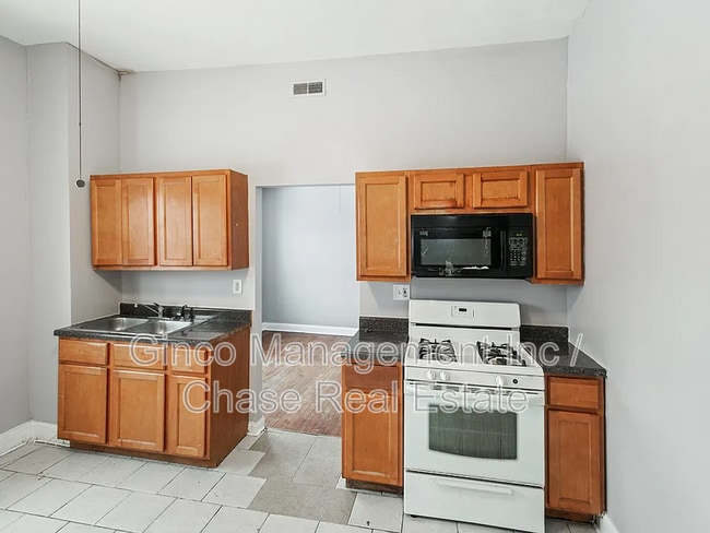 Building Photo - 163 22nd St