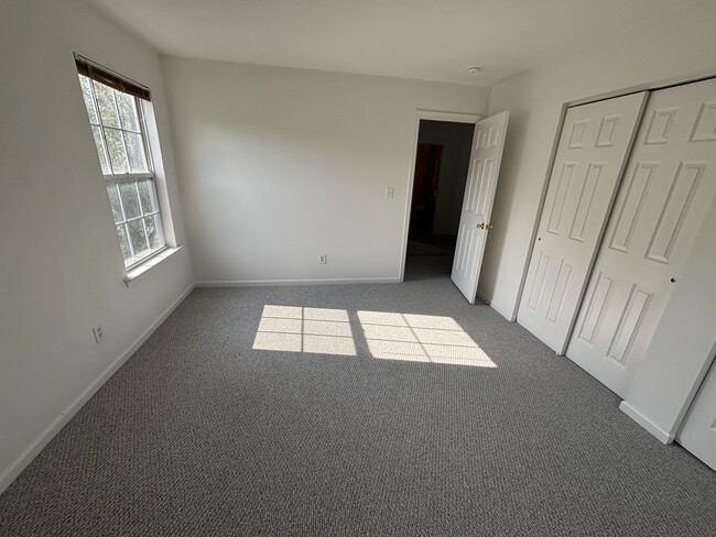 Building Photo - 2437 Annie Cir
