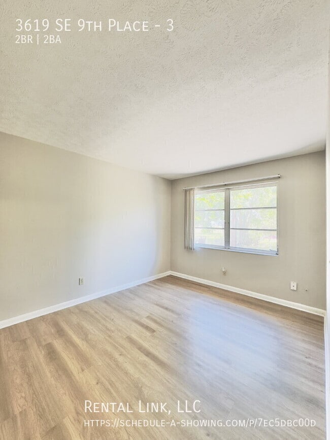 Building Photo - 3619 SE 9th Pl