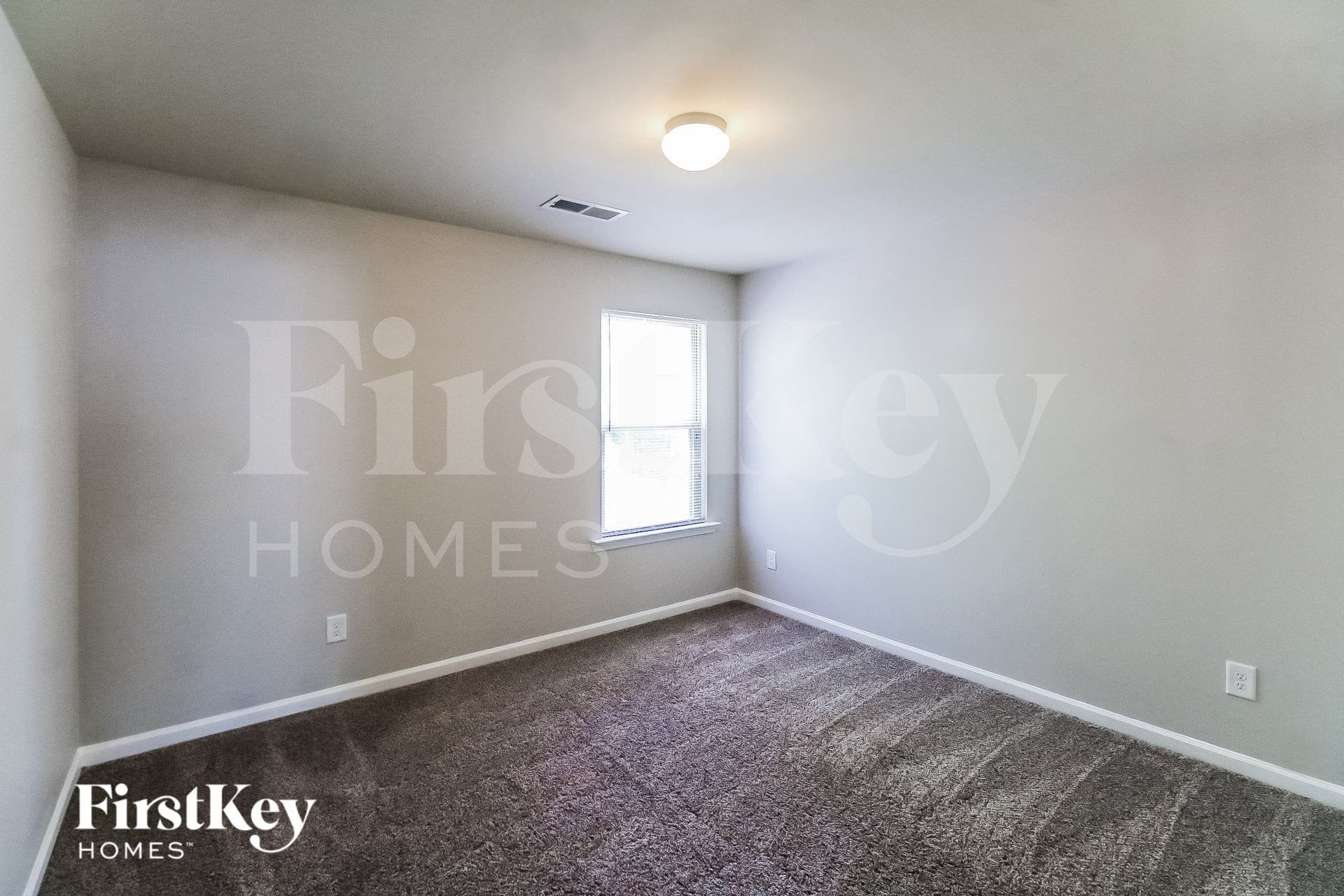 Building Photo - 44 Southwind Cir