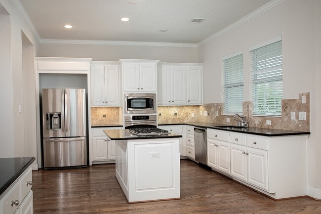 Building Photo - 190 W Breezy Way