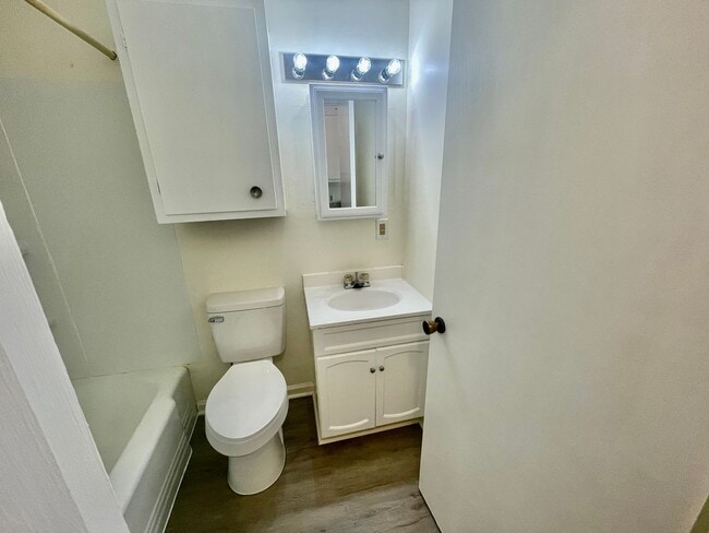 Building Photo - 1003 Basilone Dr