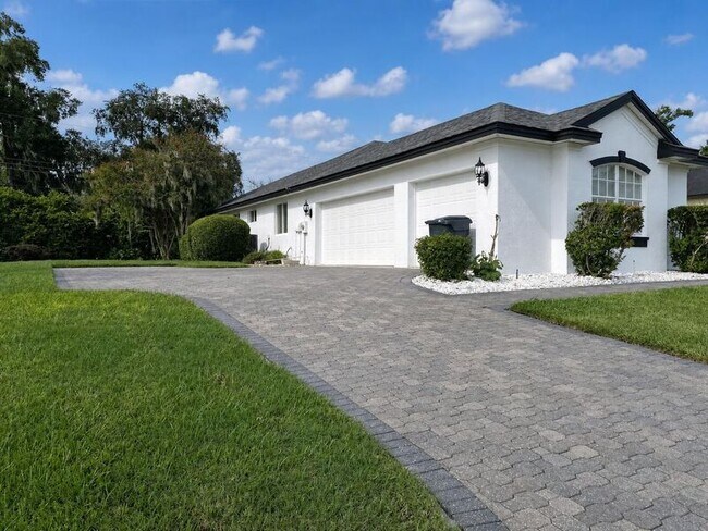 Building Photo - 3628 Frentress Dr