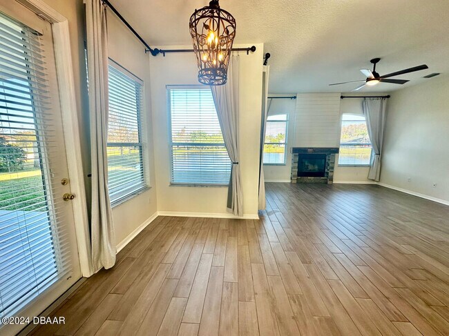 Building Photo - 1755 Creekwater Blvd