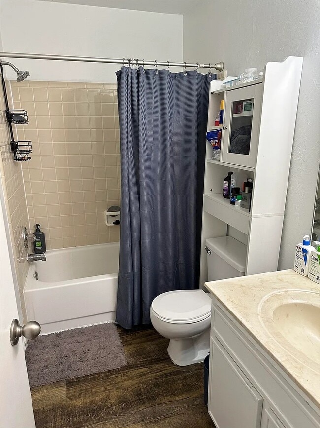 Building Photo - 424 Indian Village Trail